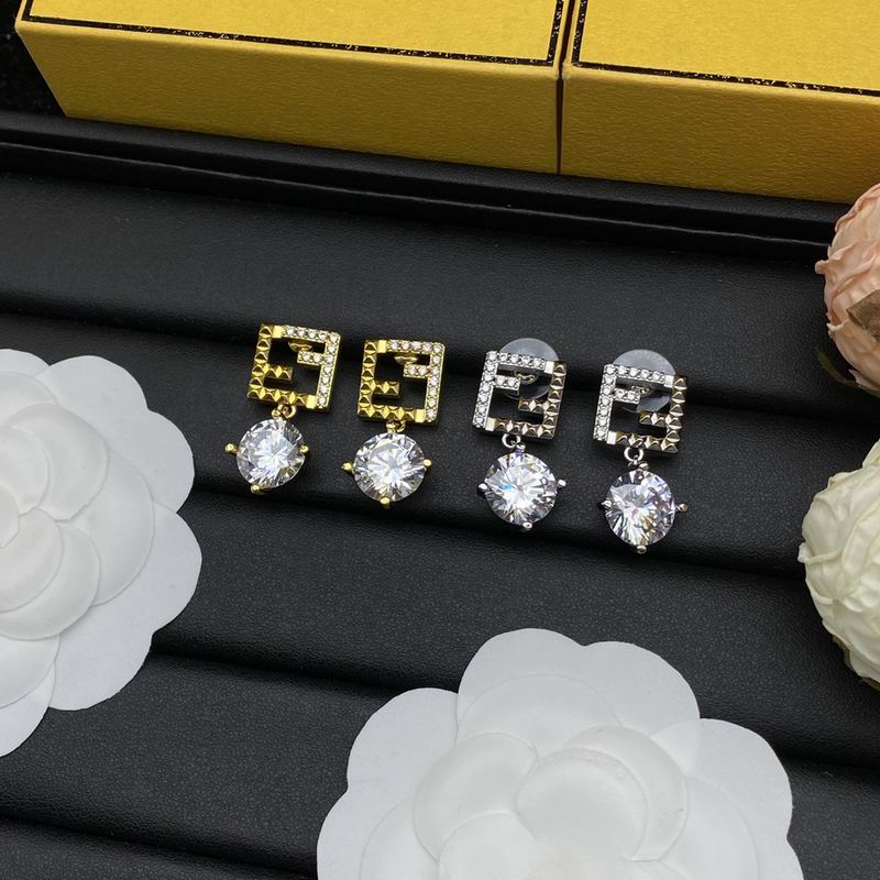 Fendi earring 01lyr60